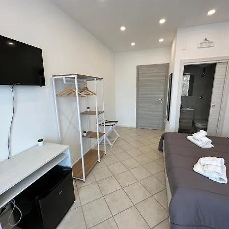 B&B Off Rooms And Relax Naples Exterior photo