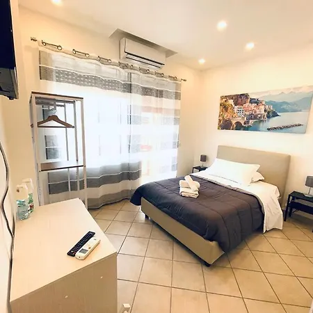 B&B Off Rooms And Relax Naples Exterior photo